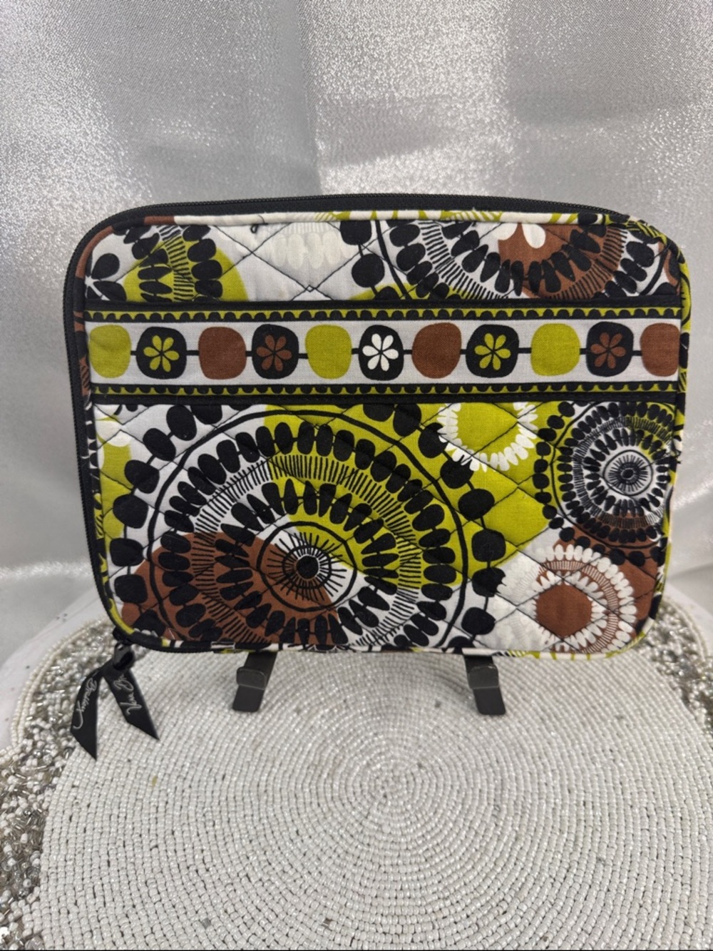 Vera Bradley Cocoa Moss corner zip tablet/reader quilted NWOT